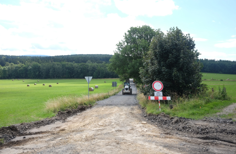 Kraj opraví další silnice, pomůže navýšená dotace od státu